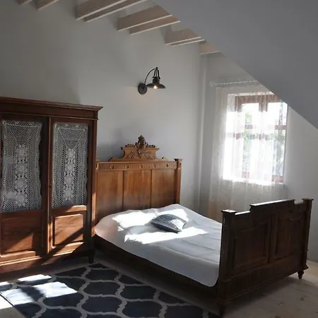 Villa Zakatek Sary